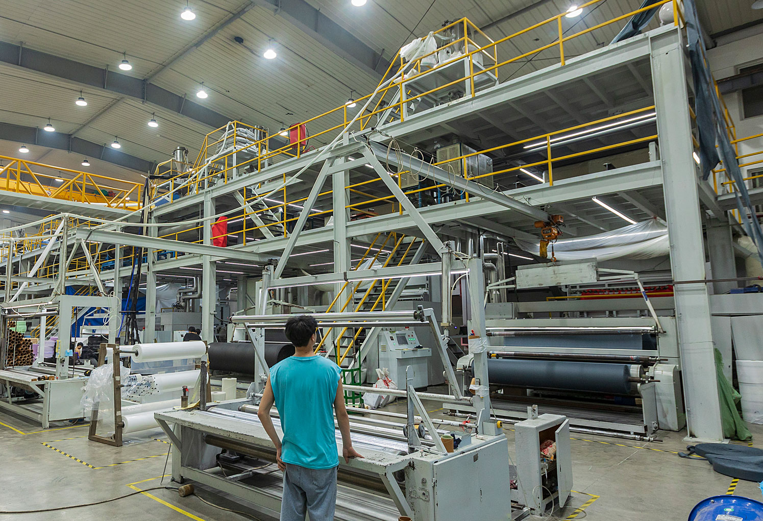 Automated Production Line - Real Factory Photo - Wenzhou Guanghui Nonwoven